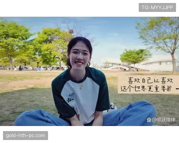 李盈莹训练完直接拎爱马仕去吃米其林，这姐的日常比偶像剧还敢拍